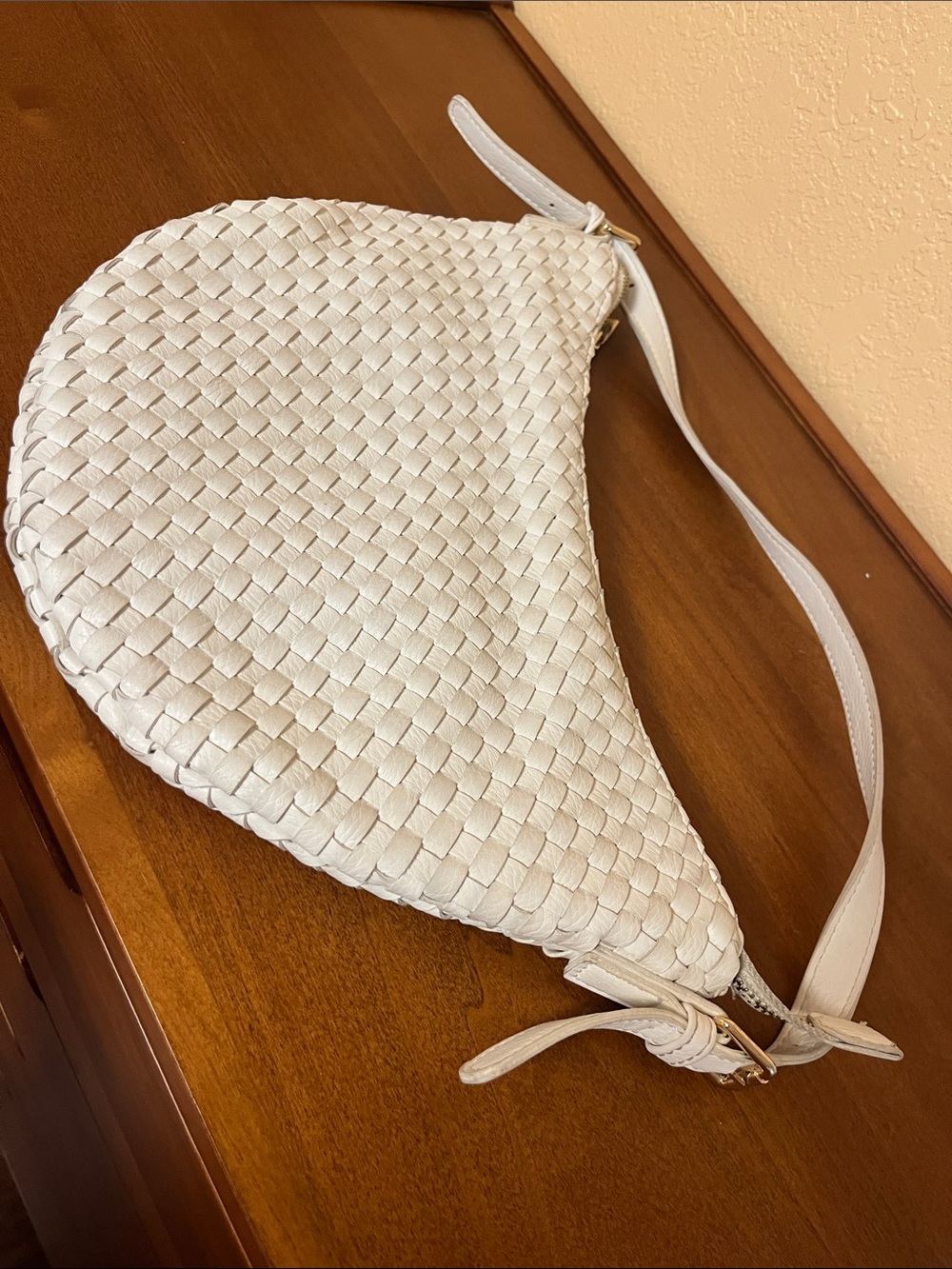 White Shoulder Bag